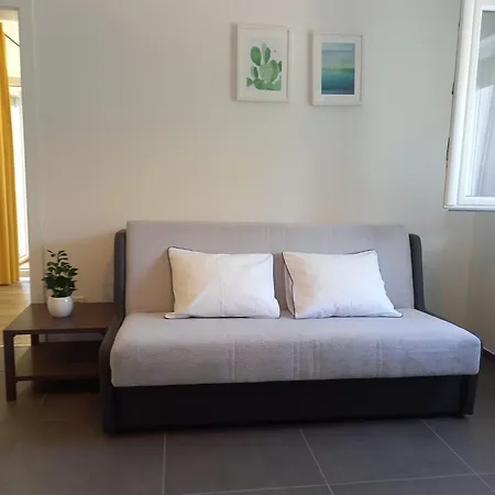 Apartments Stella Krk Town Extérieur photo
