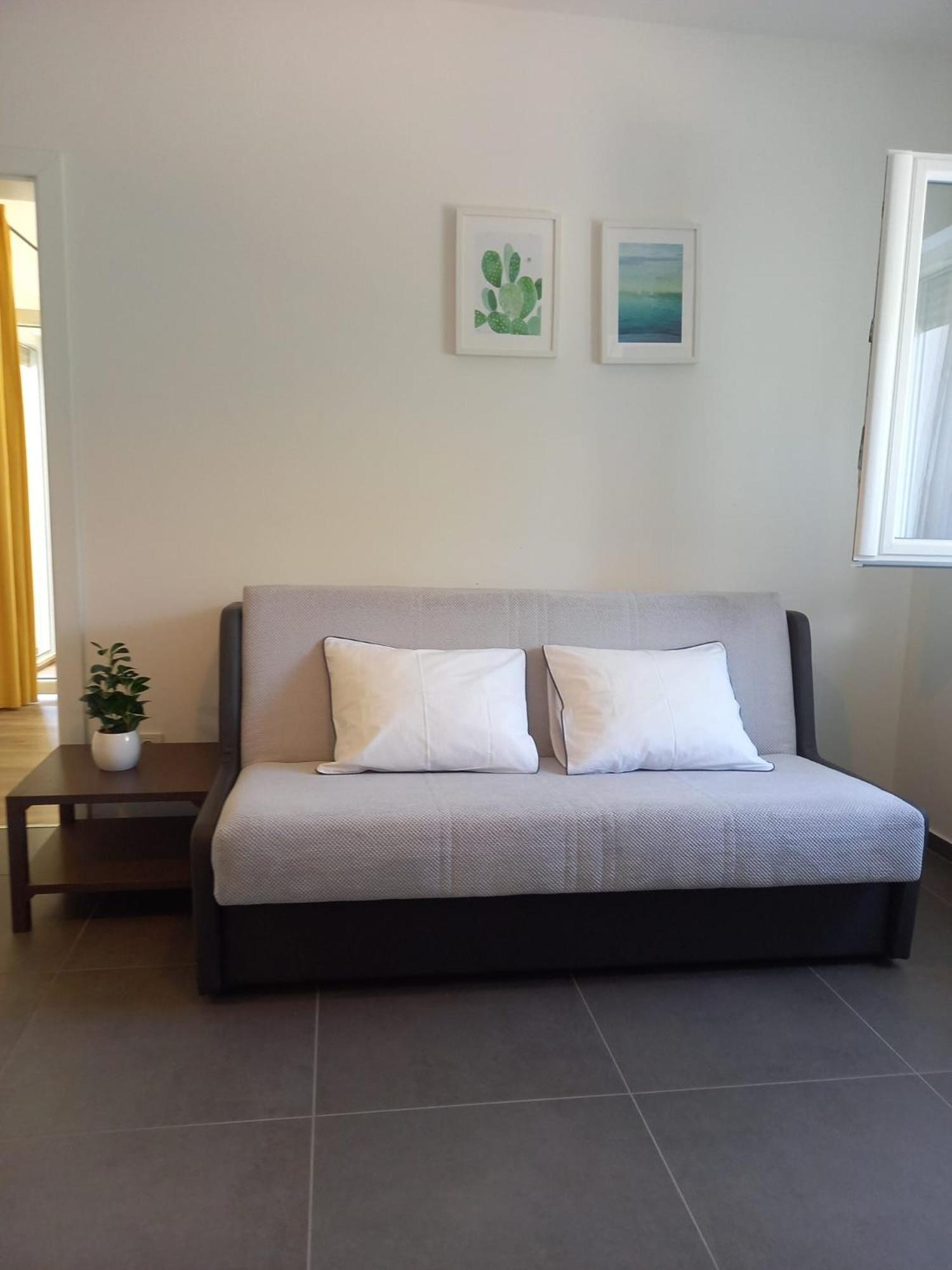 Stella Apartment *